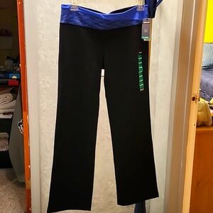 NWT Kirkland Moisture-Wicking Pants